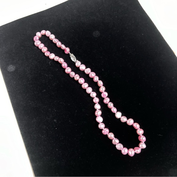 Real pink pearls like new condition - Picture 5 of 9